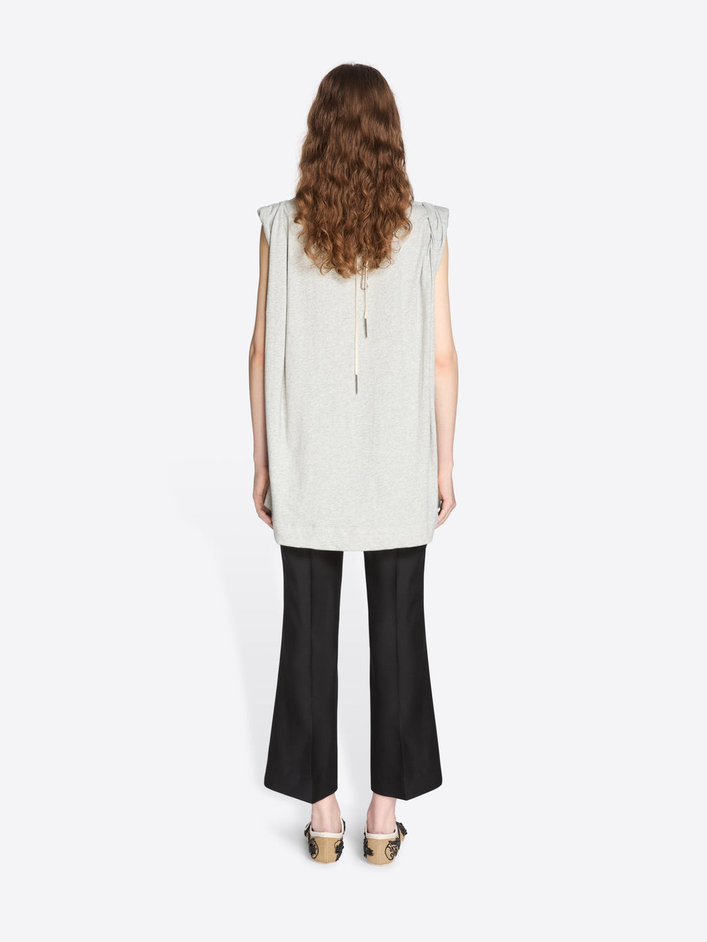Loose Sleeveless Tee